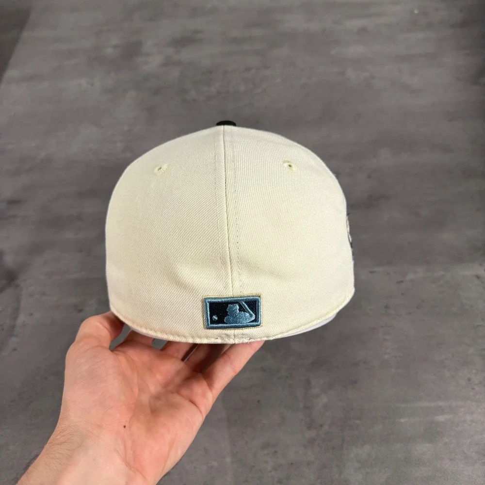 New Era New York Yankees Hat 7 1/4 Cream‎ Sky Blue Navy 2 Tone FAM Old Stadium